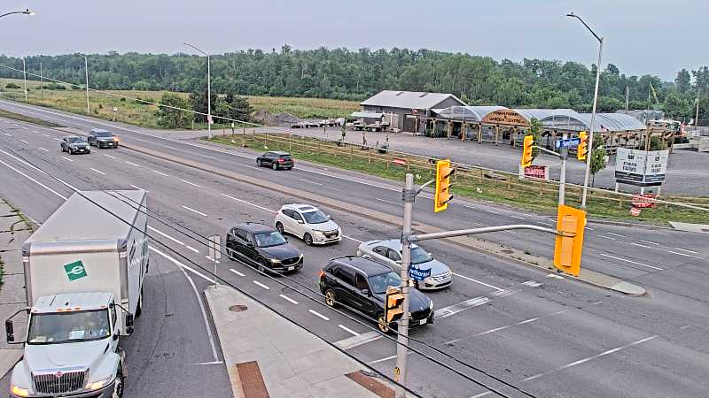 Traffic camera image at 2025-07-31 00:10:32