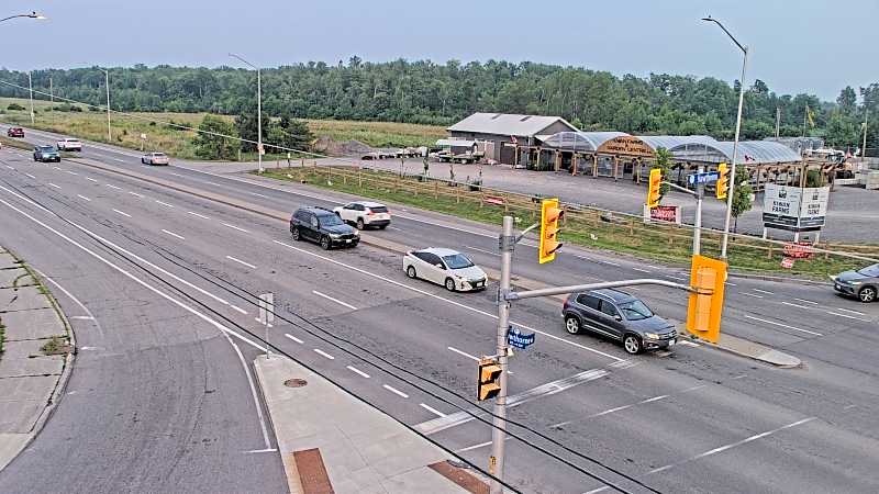 Traffic camera image at 2025-07-31 00:15:32