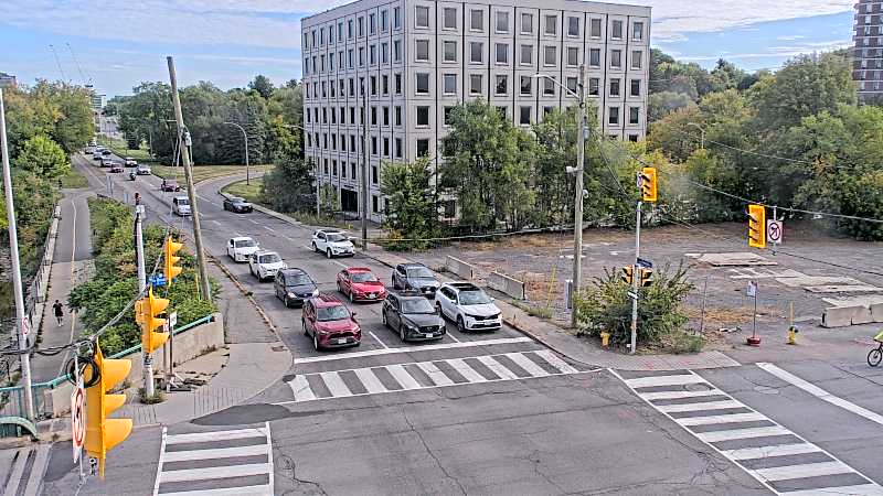 Traffic camera image at 2025-09-13 14:25:08