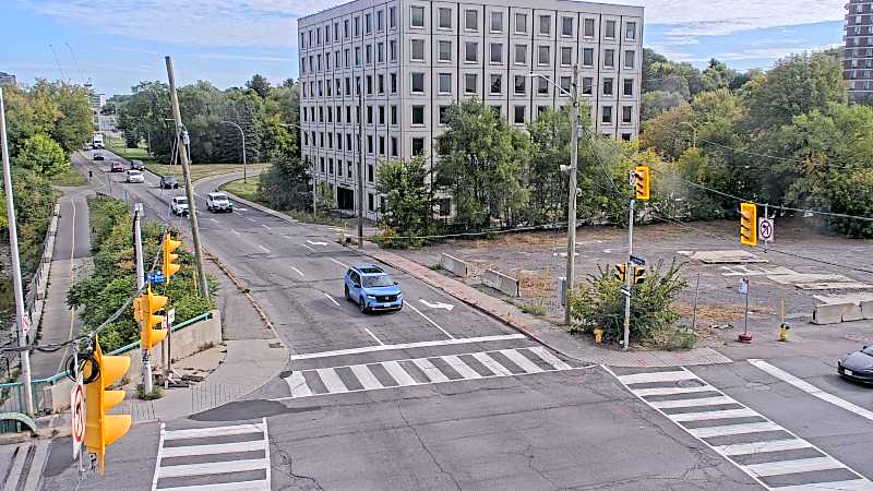 Traffic camera image at 2025-09-13 14:30:08