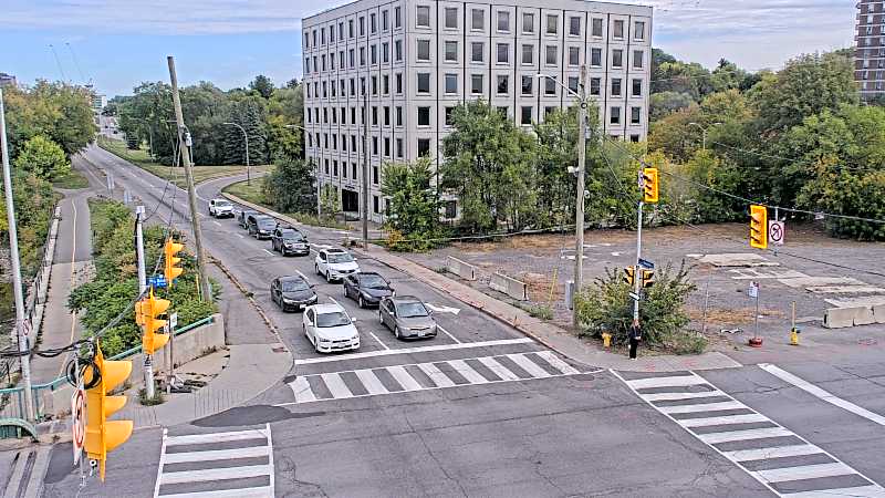 Traffic camera image at 2025-09-13 15:35:07
