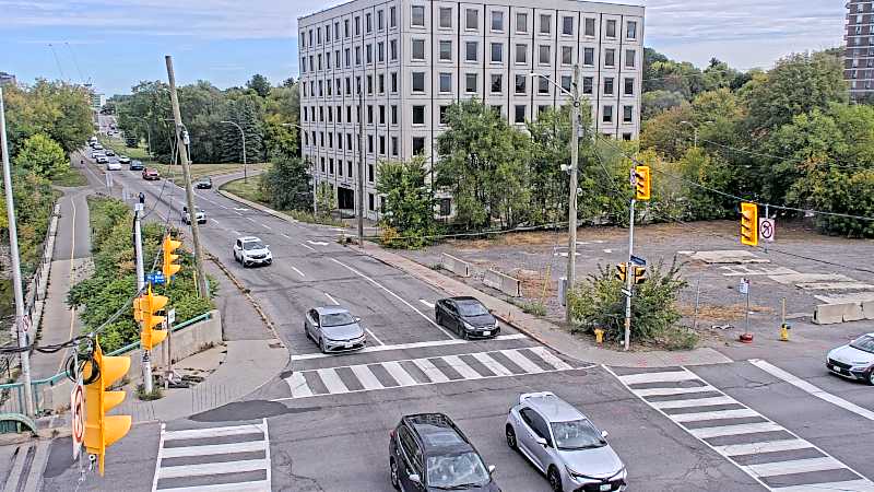Traffic camera image at 2025-09-13 15:40:08