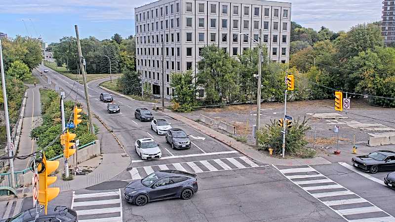 Traffic camera image at 2025-09-13 15:45:14