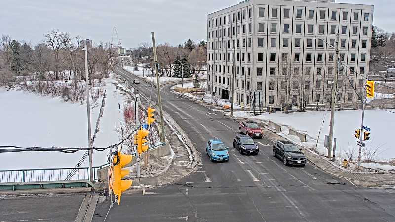 Traffic camera image at 2025-03-09 14:05:18