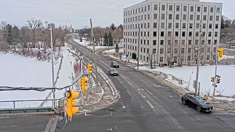 Traffic camera image at 2025-03-09 14:10:17