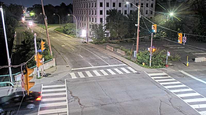 Traffic camera image at 2025-07-12 03:35:08