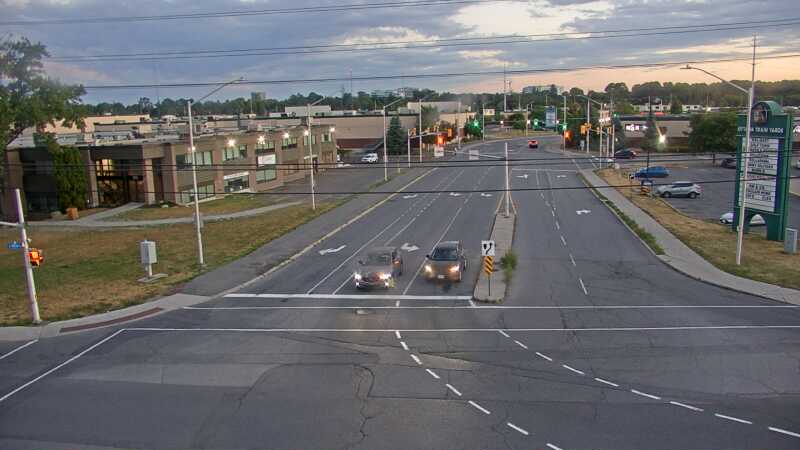 Traffic camera image at 2025-08-25 00:00:32