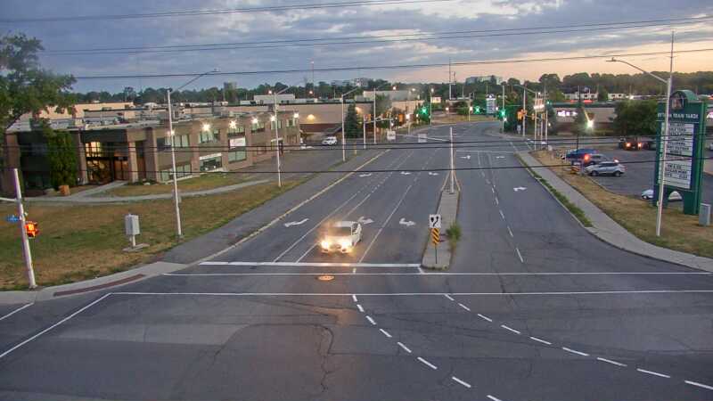 Traffic camera image at 2025-08-25 00:05:38
