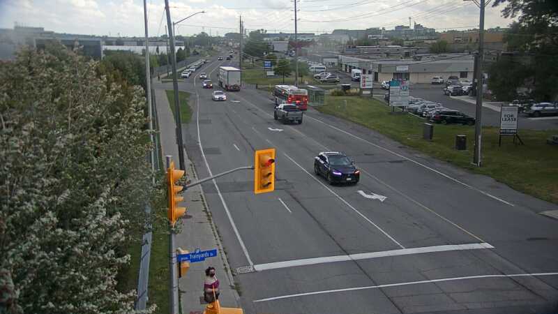 Traffic camera image at 2025-09-04 17:25:37
