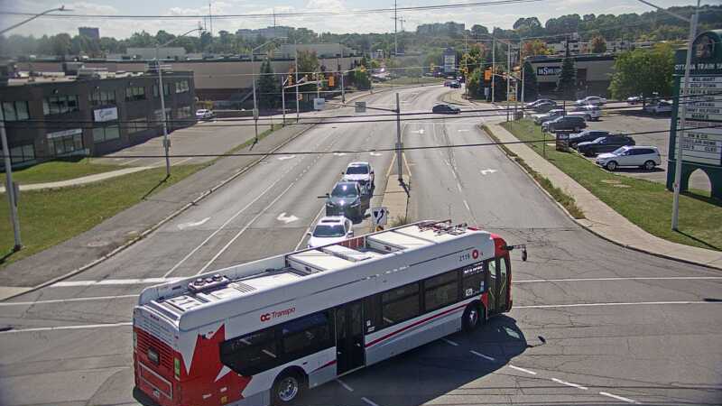Traffic camera image at 2025-09-14 17:45:38