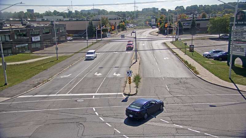 Traffic camera image at 2025-09-14 18:35:33