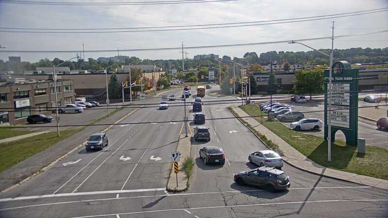 Traffic camera image at 2025-09-17 19:35:34