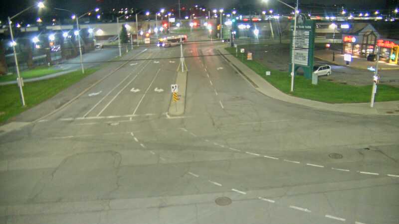 Traffic camera image at 2025-05-09 05:50:28