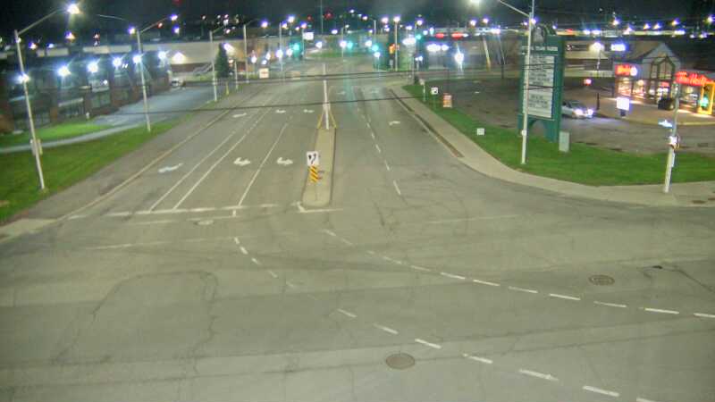 Traffic camera image at 2025-05-09 06:20:28