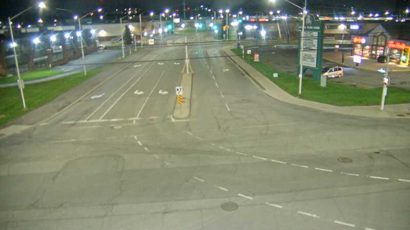 Traffic camera image at 2025-05-09 06:25:24