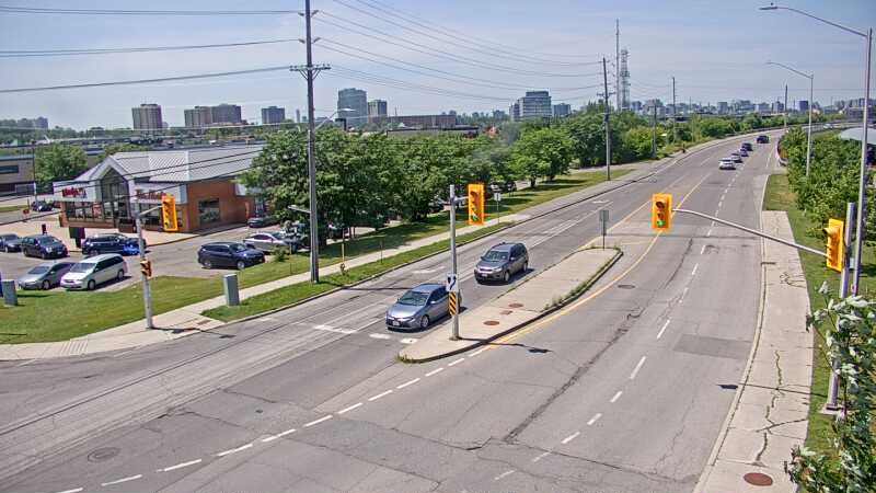 Traffic camera image at 2025-06-30 17:05:39