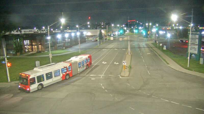 Traffic camera image at 2025-07-12 05:00:28