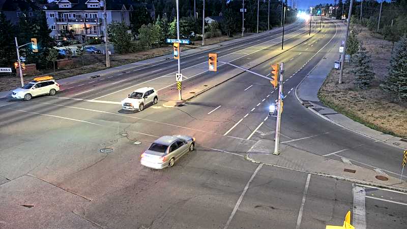 Traffic camera image at 2025-08-25 00:25:37