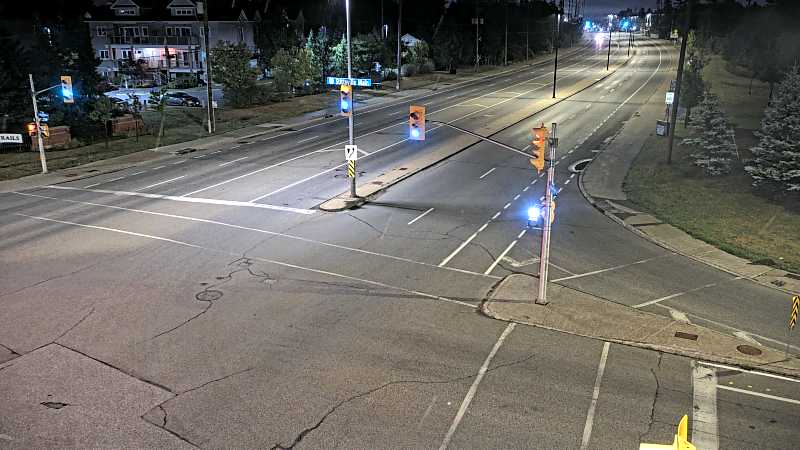 Traffic camera image at 2025-09-05 08:25:33