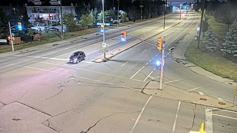 Traffic camera image at 2025-09-05 08:40:27