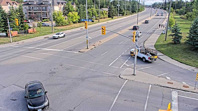 Traffic camera image at 2025-09-07 13:30:32