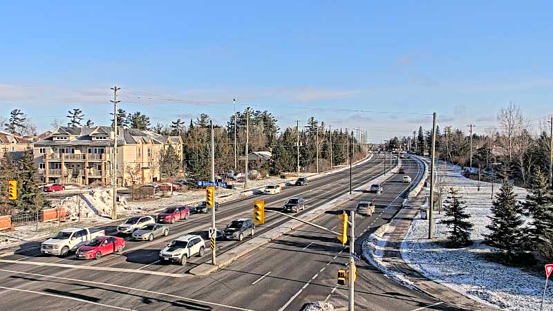 Traffic camera image at 2024-12-21 15:20:37