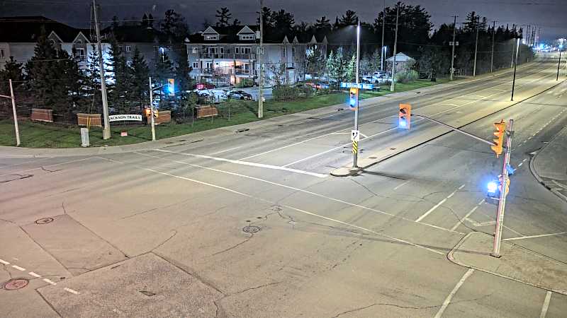 Traffic camera image at 2025-05-09 06:30:22