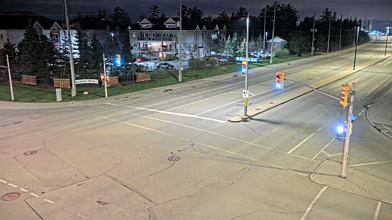 Traffic camera image at 2025-05-09 06:55:32