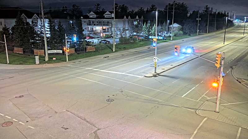 Traffic camera image at 2025-05-09 07:30:25