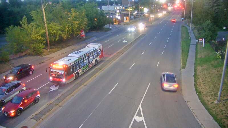 Traffic camera image at 2025-08-25 00:15:35