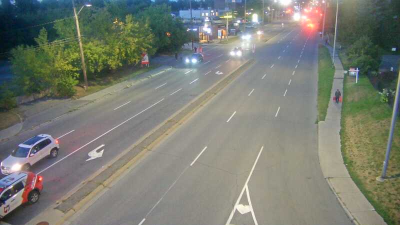 Traffic camera image at 2025-08-25 00:20:28