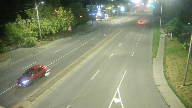 Traffic camera image at 2025-08-25 02:40:30
