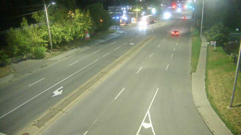 Traffic camera image at 2025-08-25 03:15:44