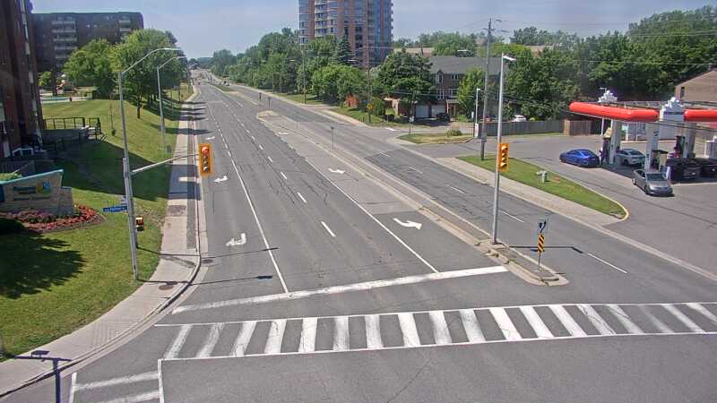 Traffic camera image at 2025-06-30 16:40:34