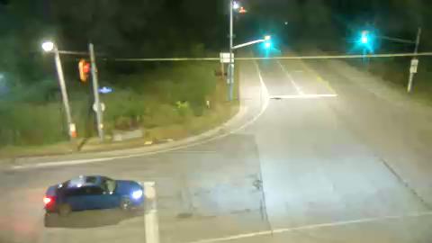 Traffic camera image at 2025-08-25 03:15:44