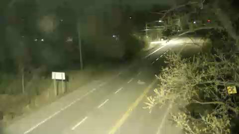 Traffic camera image at 2025-05-09 07:30:25