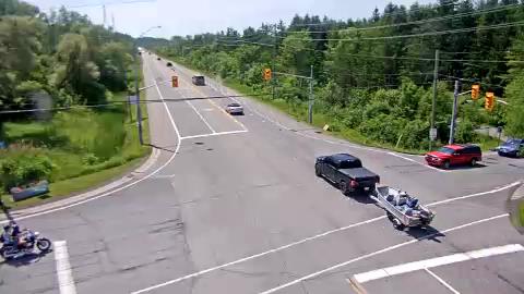 Traffic camera image at 2025-06-30 19:00:35