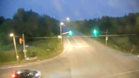 Traffic camera image at 2025-07-31 01:05:38