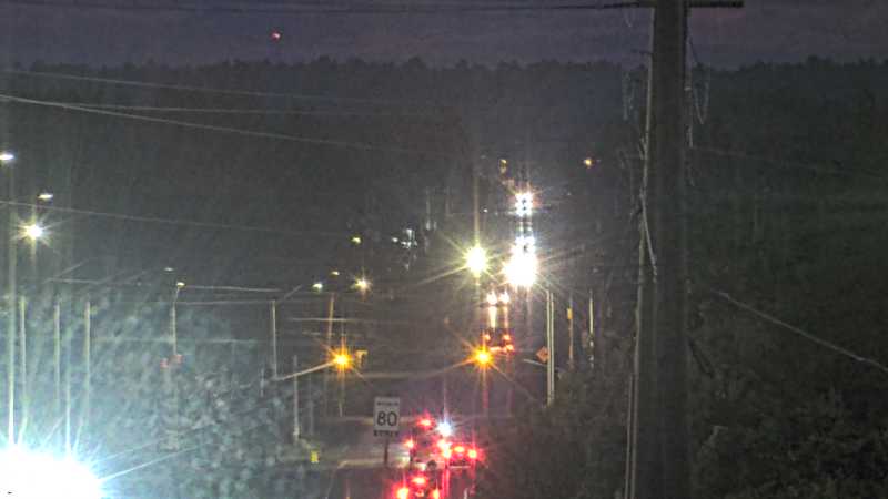 Traffic camera image at 2025-08-25 00:35:31