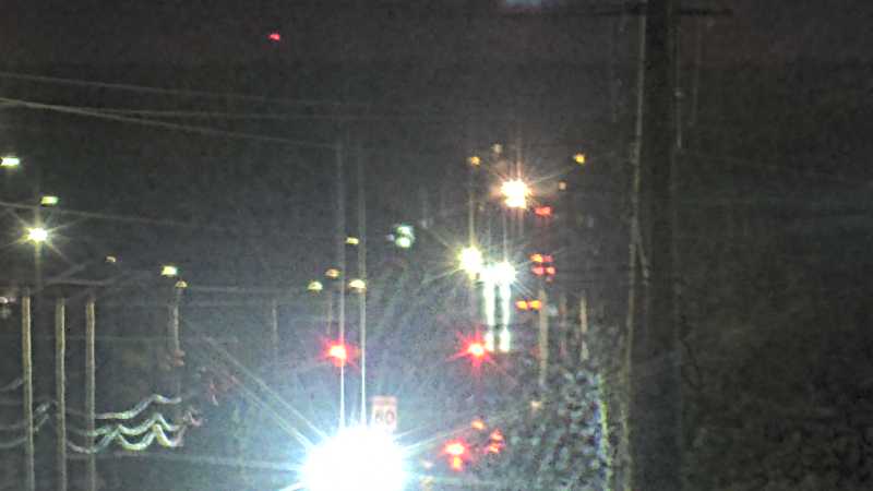 Traffic camera image at 2025-09-16 00:05:32