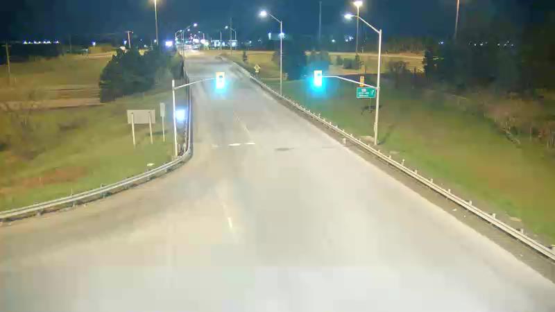 Traffic camera image at 2025-05-09 06:00:22