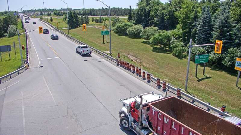 Traffic camera image at 2025-06-30 16:25:34