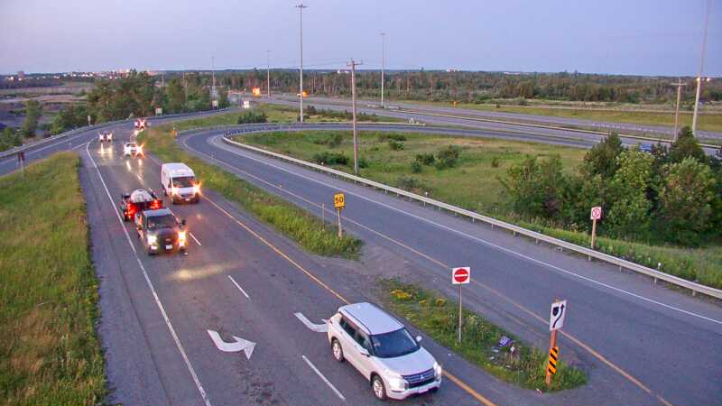 Traffic camera image at 2025-07-04 01:10:29