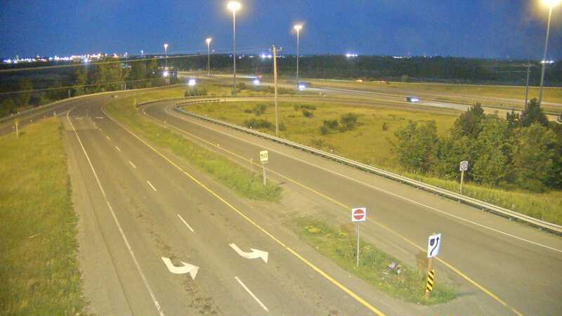 Traffic camera image at 2025-07-04 01:45:42