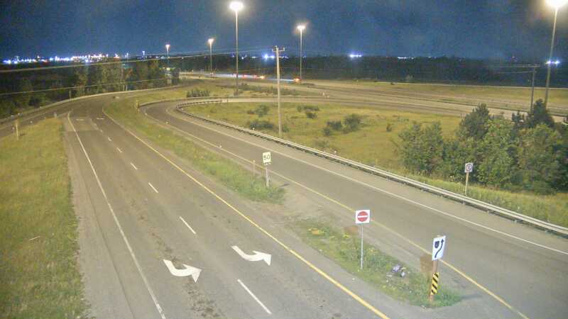 Traffic camera image at 2025-07-04 02:10:39