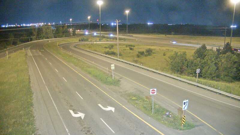 Traffic camera image at 2025-07-04 02:20:32