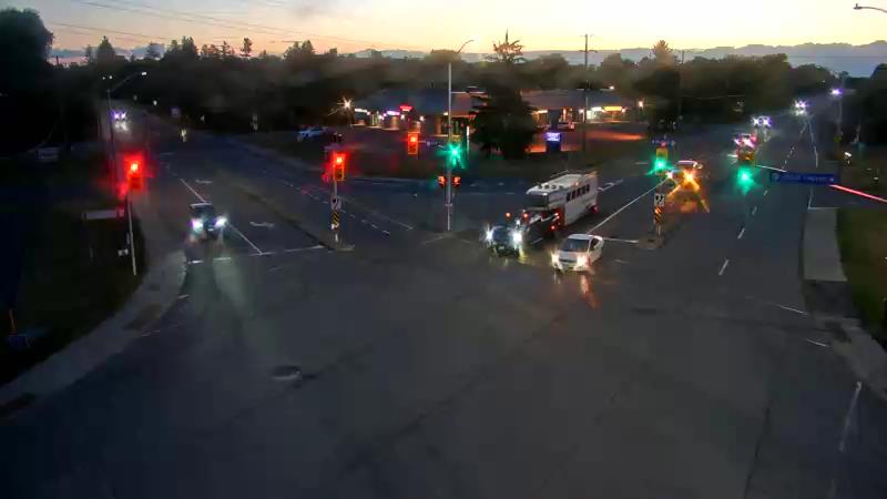 Traffic camera image at 2025-08-25 00:15:35