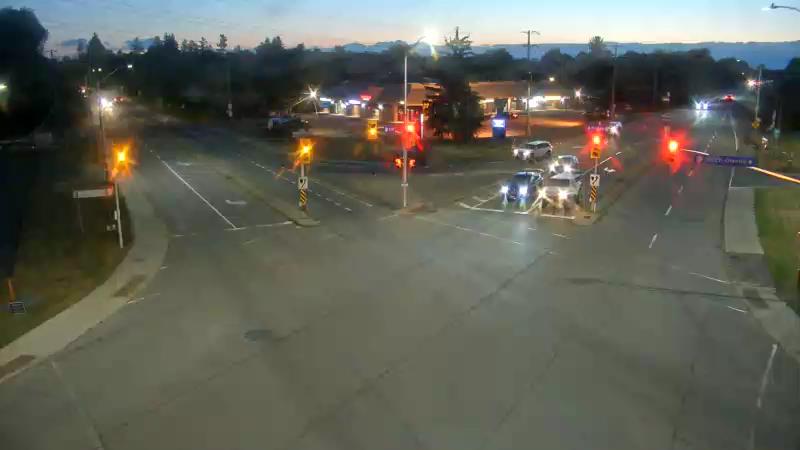Traffic camera image at 2025-08-25 00:25:38