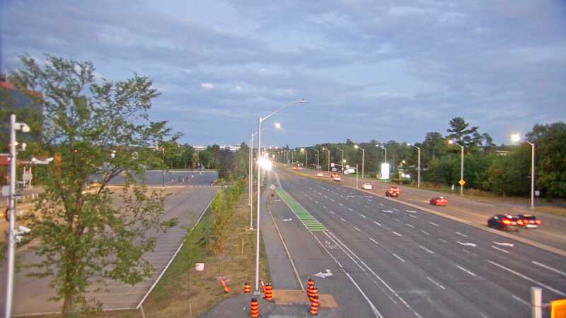 Traffic camera image at 2025-08-25 00:15:35