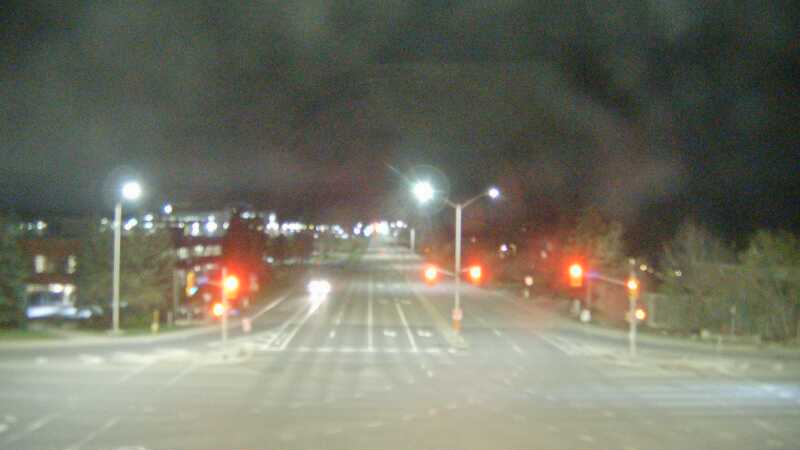 Traffic camera image at 2025-05-09 08:10:27